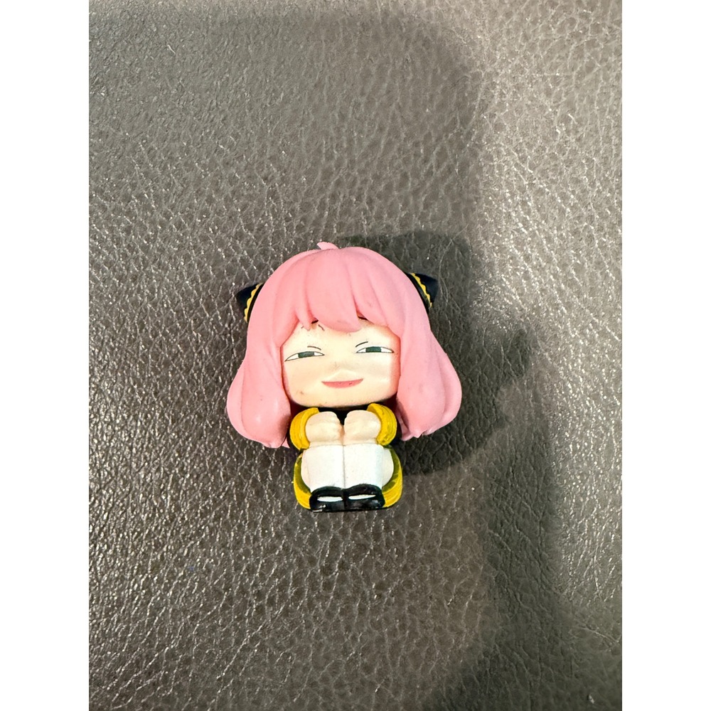 Anya Forger Figure Keychain Anime Spy Family Chibi Pink Hair Collectible Toy